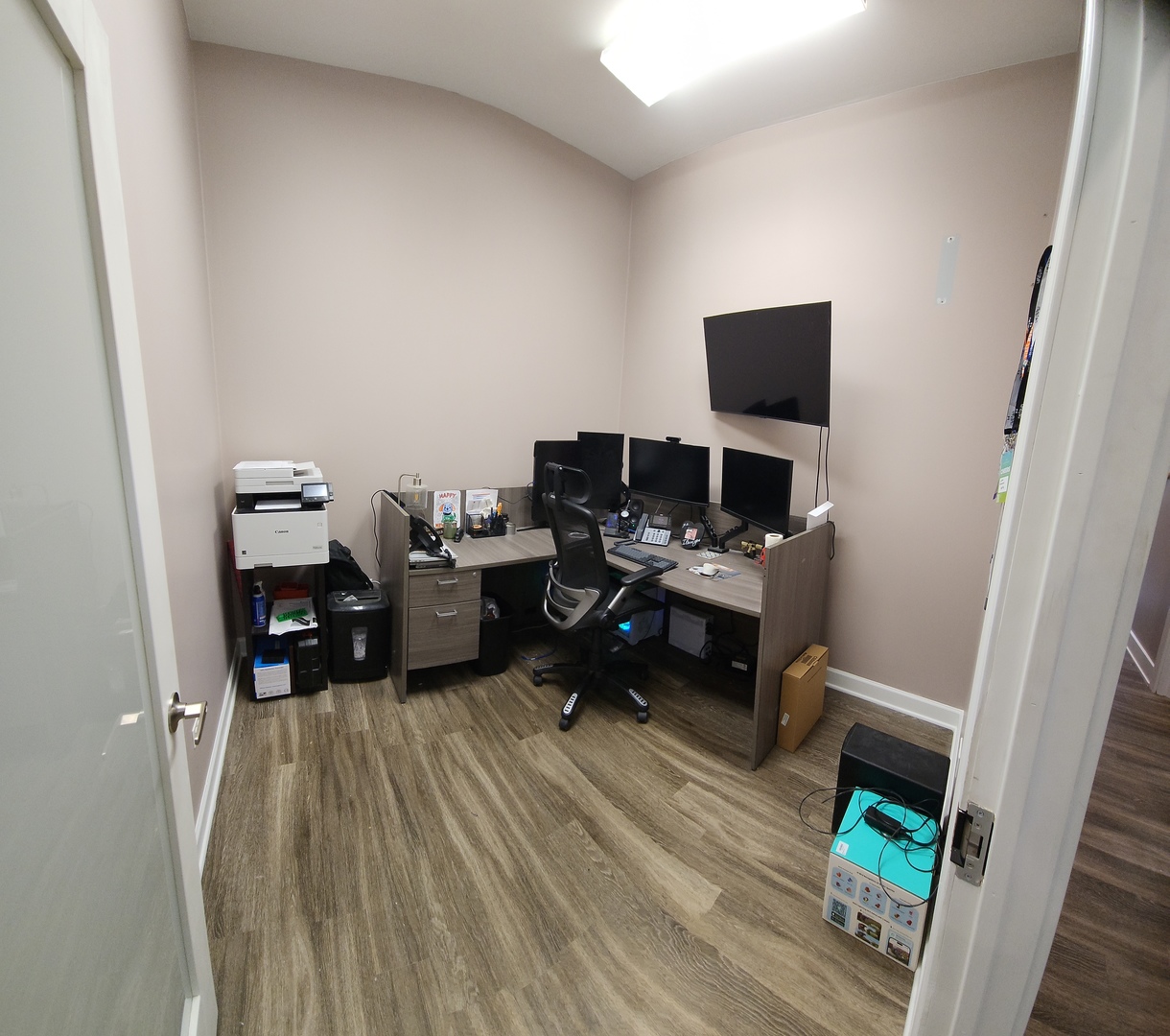 2541 Division Street 103-104 Property Photo 9