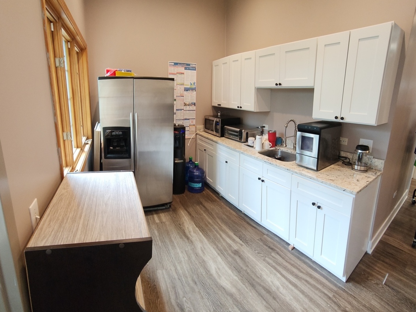 2541 Division Street 103-104 Property Photo 21