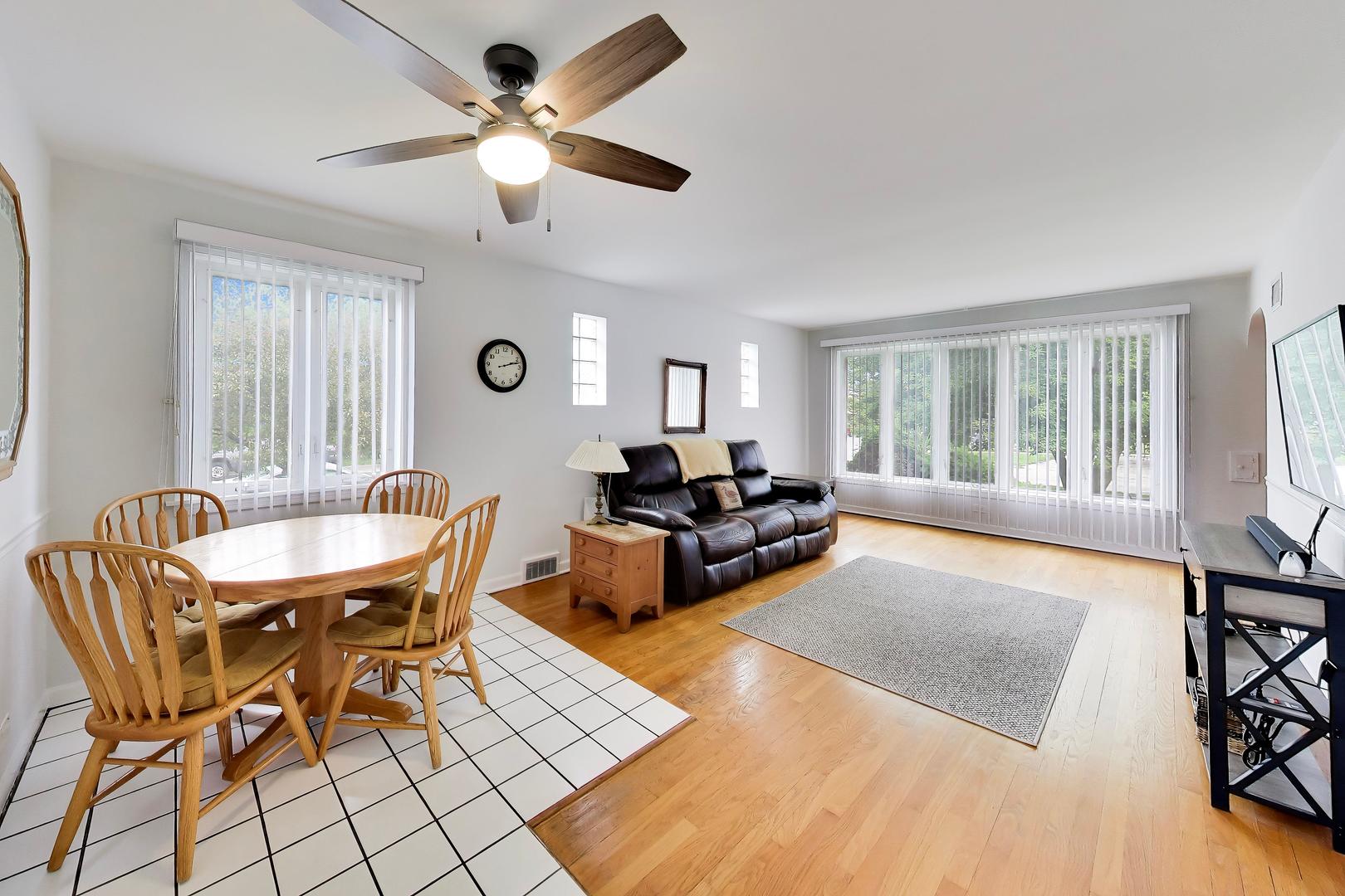 6040 N Niagara Avenue Property Photo 6