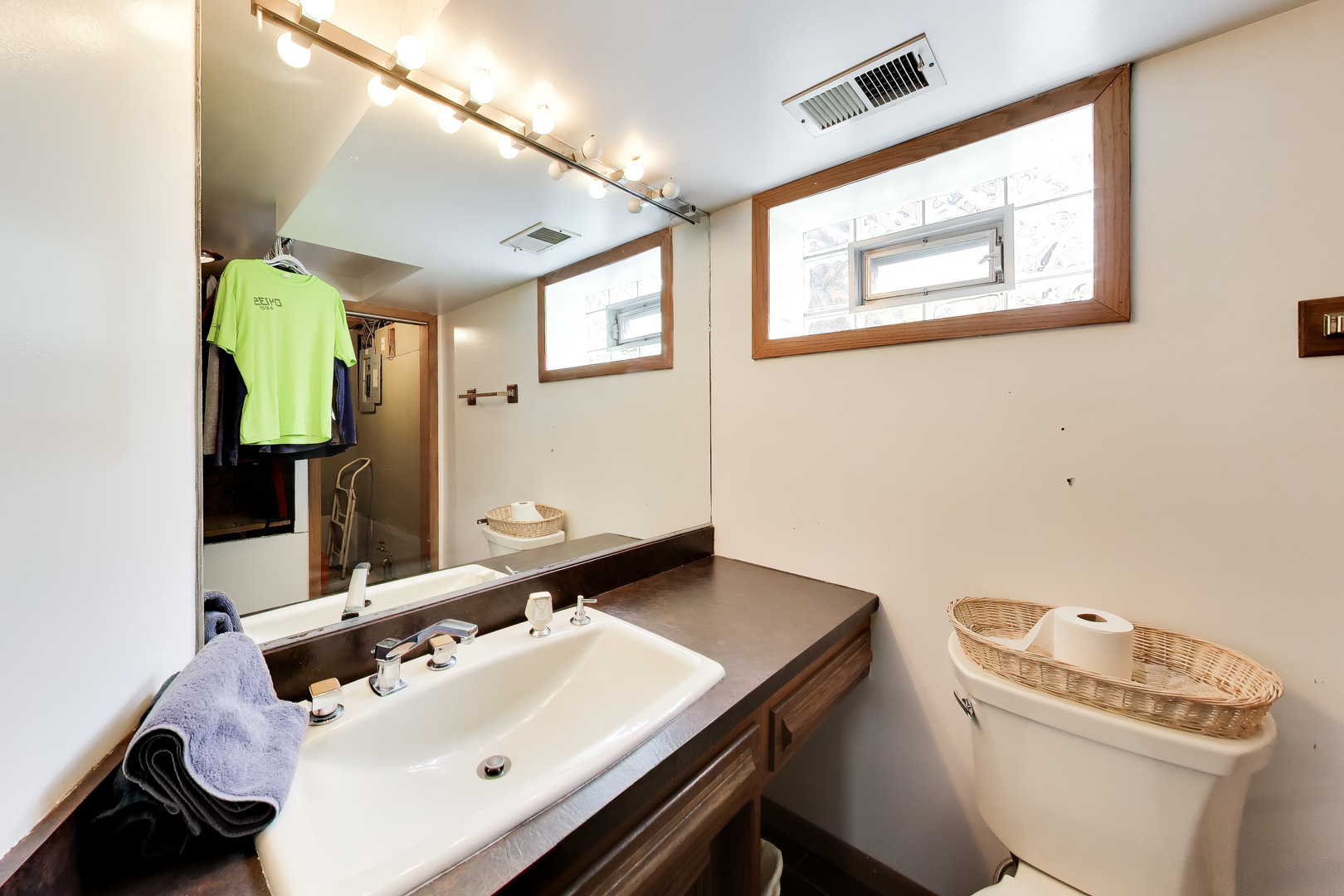 6040 N Niagara Avenue Property Photo 25