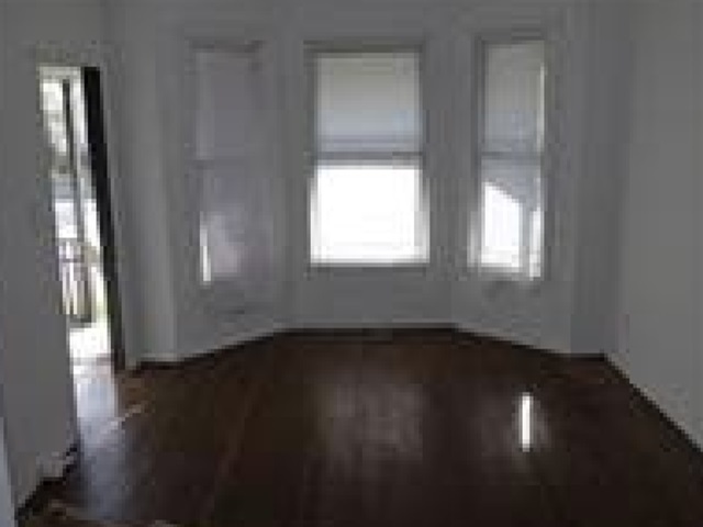 7516 S Lafayette Avenue Property Photo 8