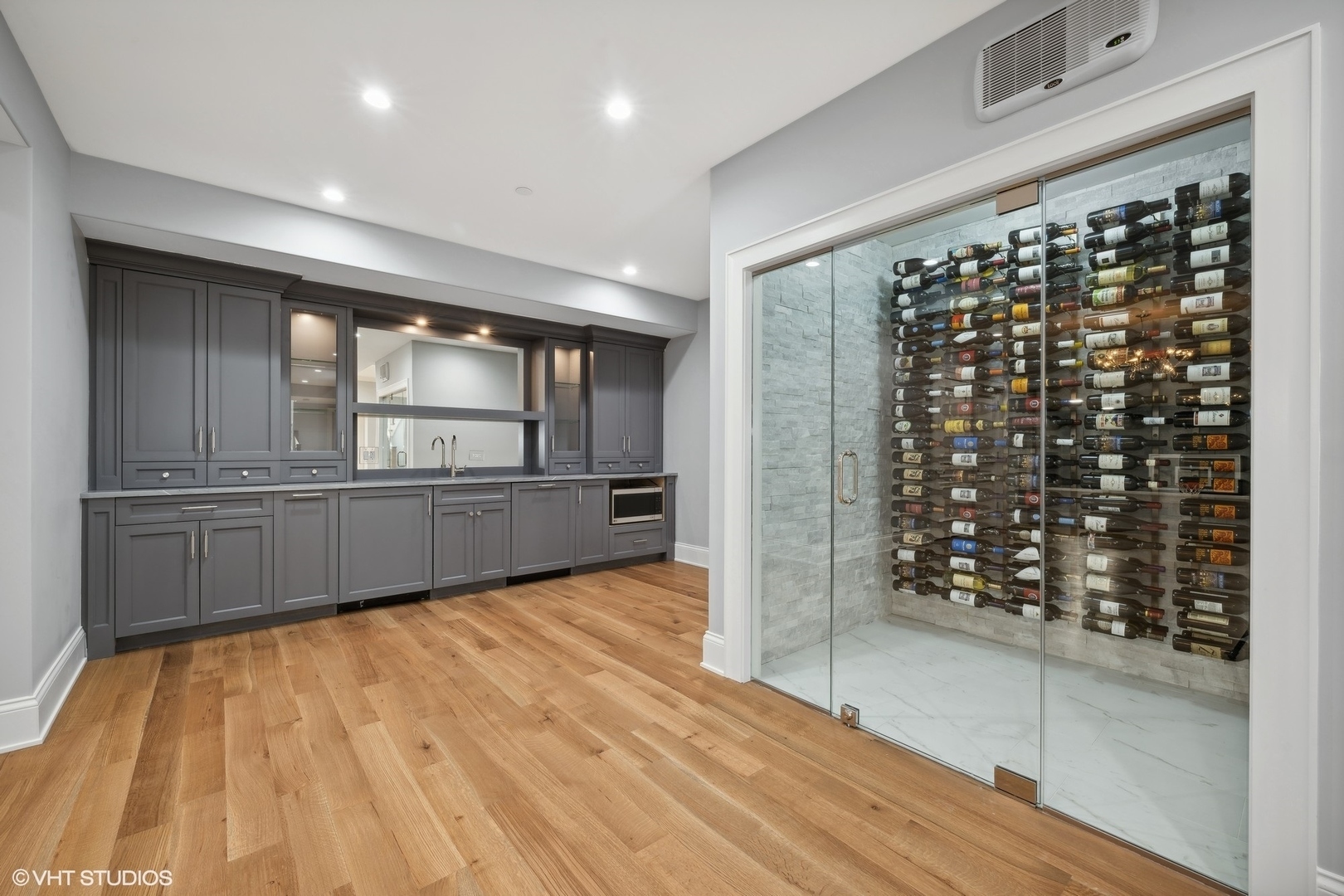 455 Sheridan Road Property Photo 16