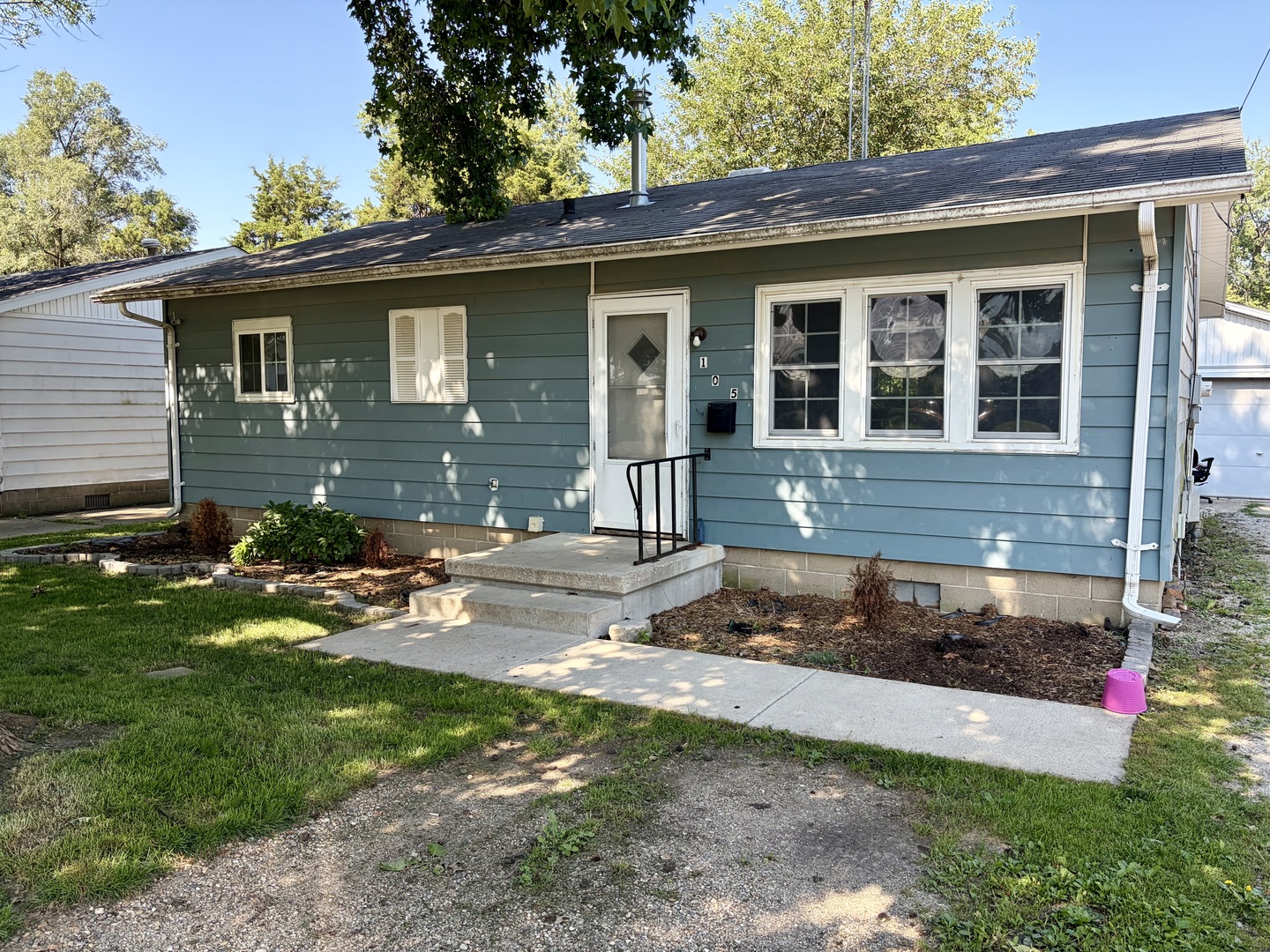 105 S Miller Street Property Photo 1