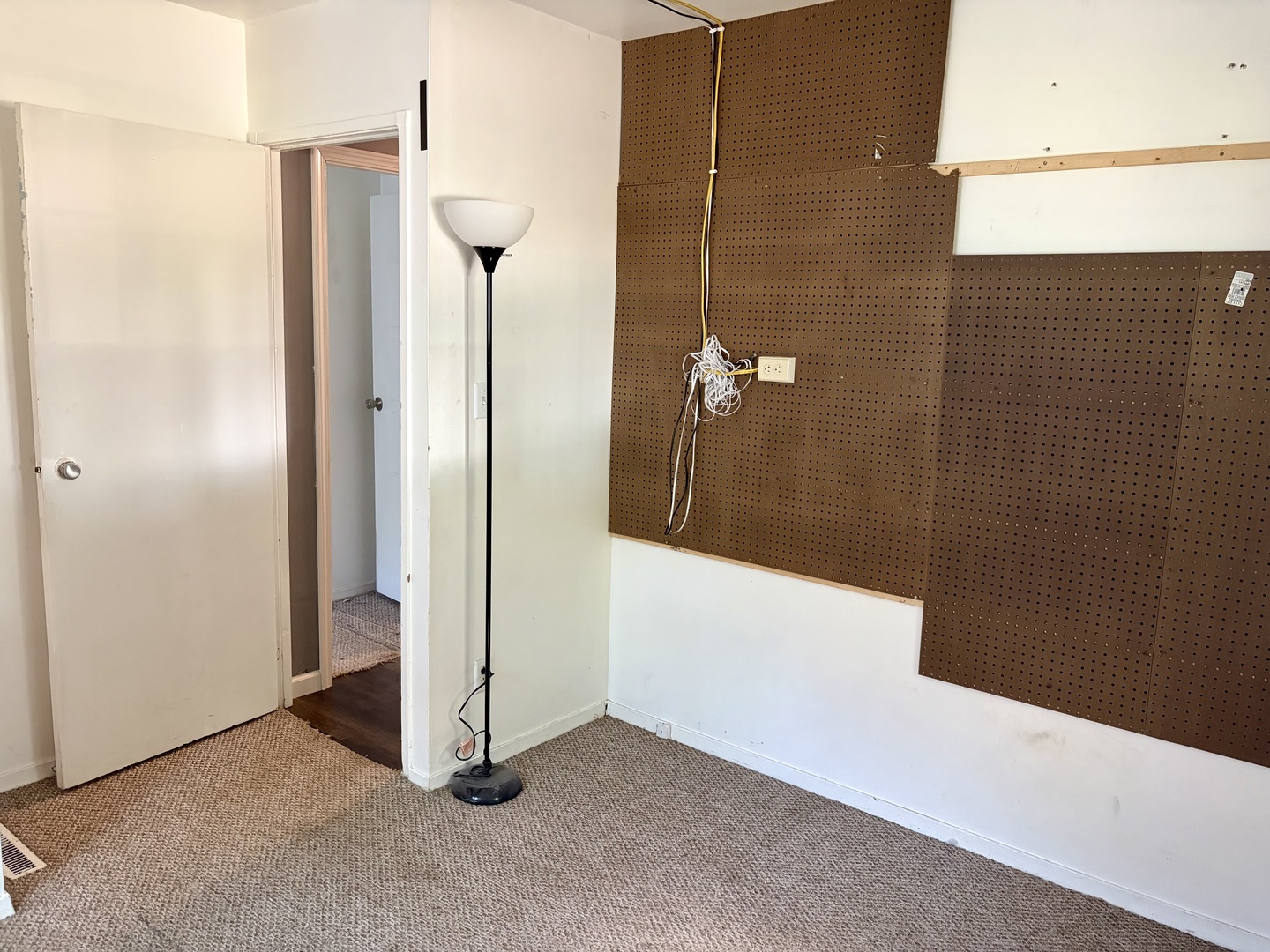 105 S Miller Street Property Photo 16