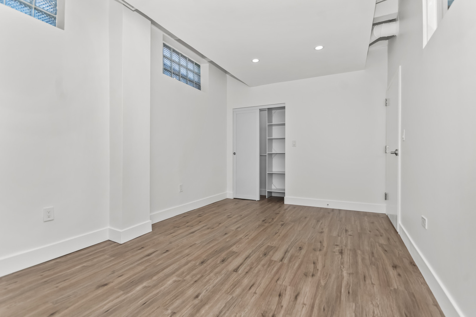 12672153 Property Photo 19