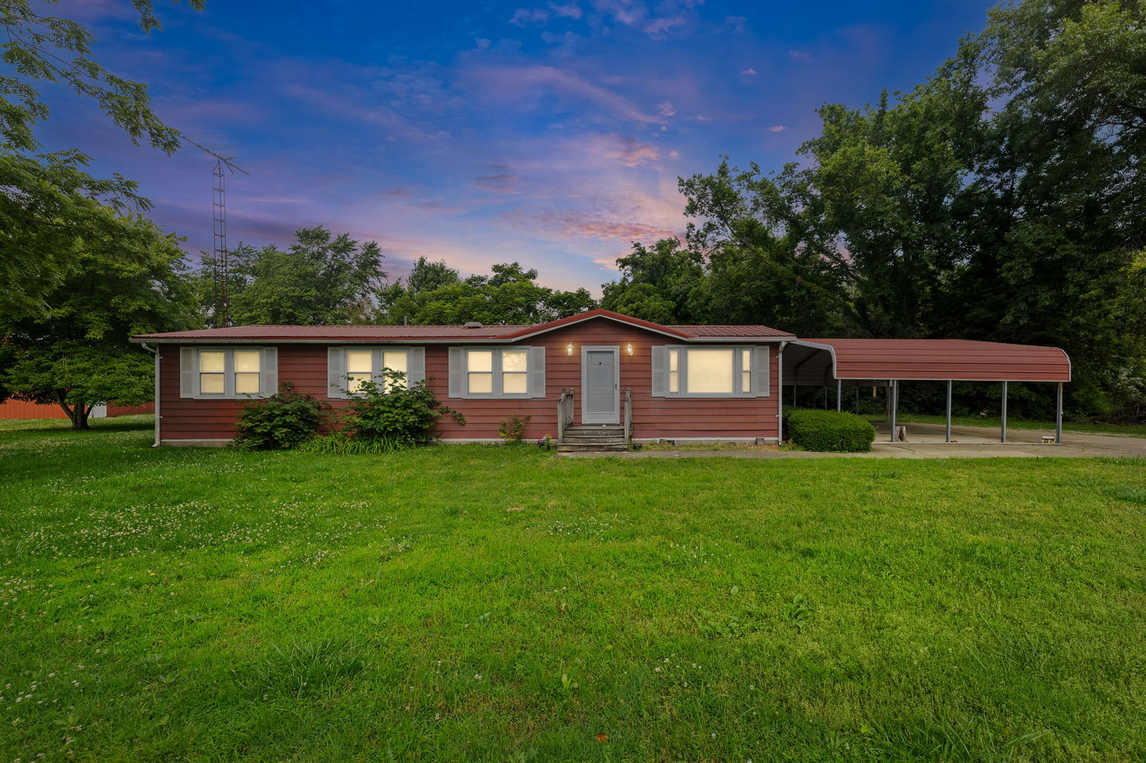 23679 N Carpenter Lane Property Photo 1