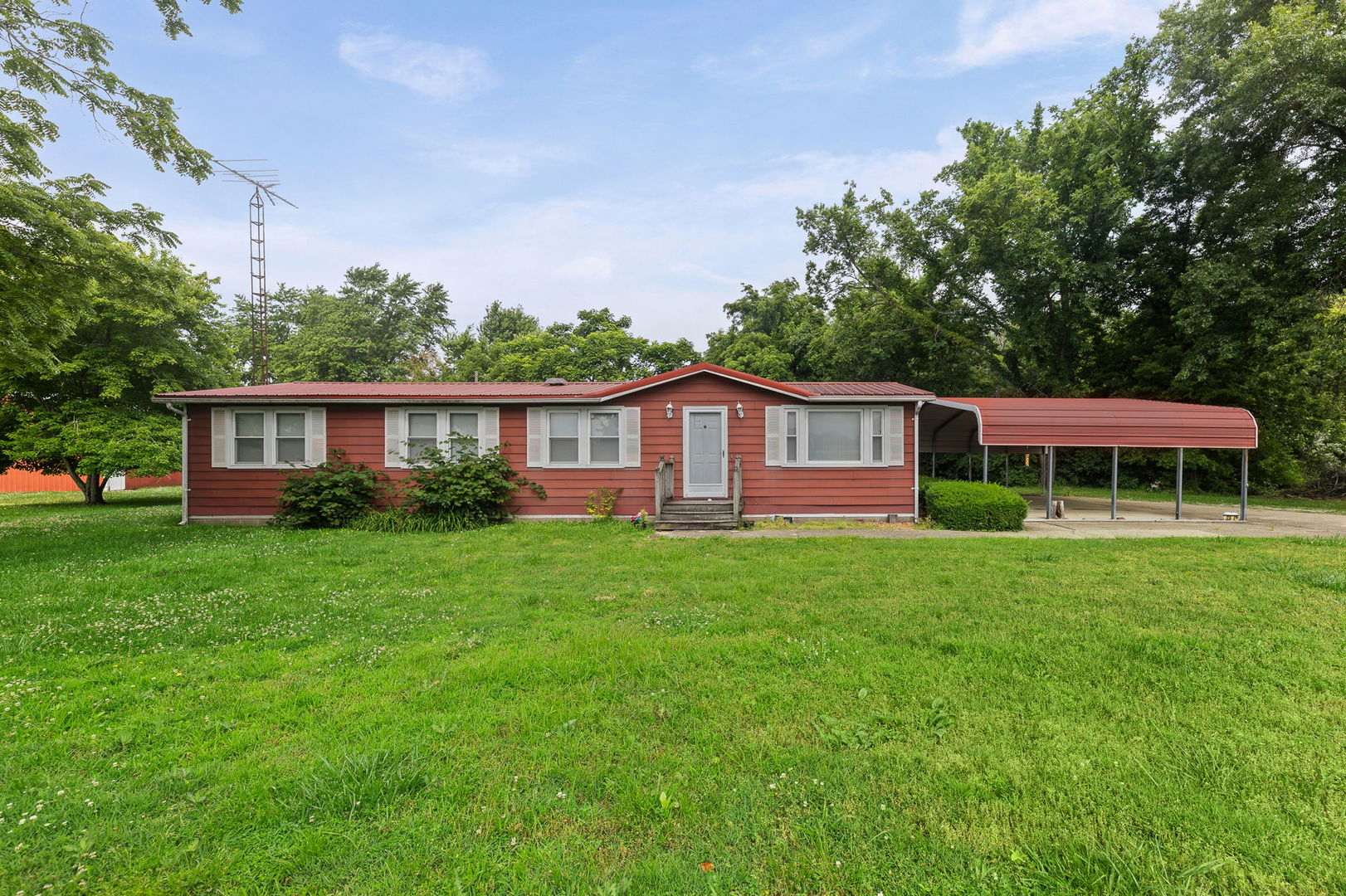 23679 N Carpenter Lane Property Photo 2