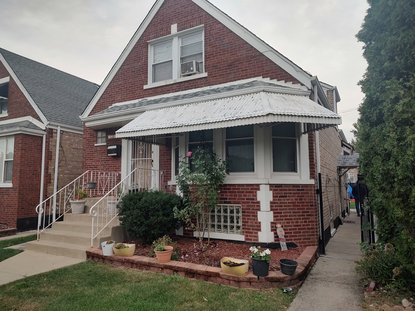 4731 S Kostner Avenue Property Photo 1