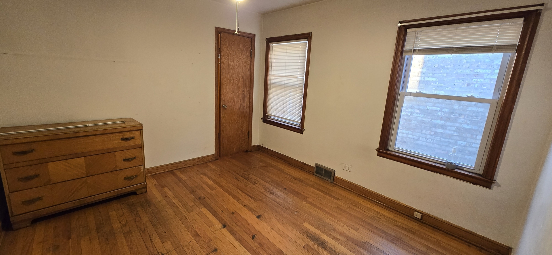 4731 S Kostner Avenue Property Photo 6
