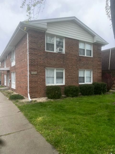 15238 Chicago Road 2W Property Photo 1