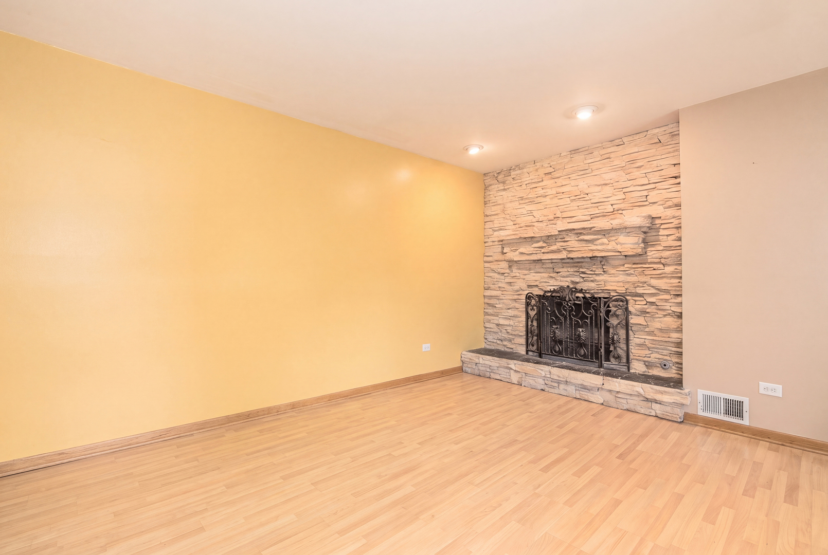 2950 Briarwood Drive Property Photo 6