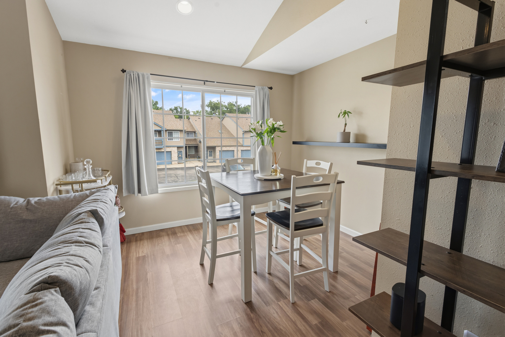 2408 Windward Boulevard 205 Property Photo 5