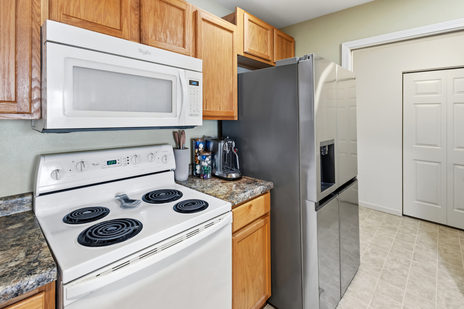 2408 Windward Boulevard 205 Property Photo 9