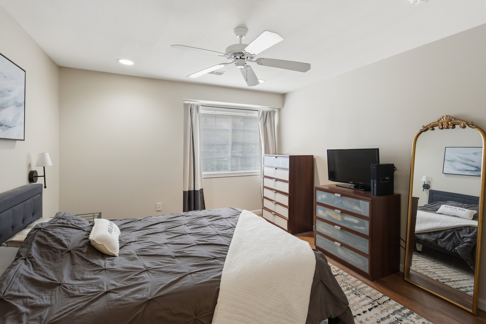 2408 Windward Boulevard 205 Property Photo 14