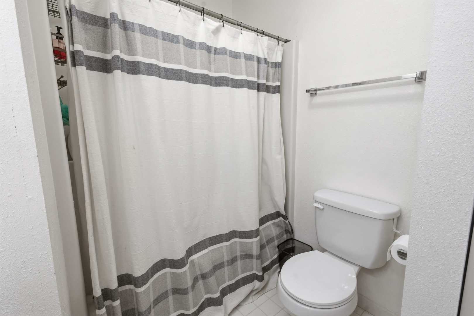 2408 Windward Boulevard 205 Property Photo 18