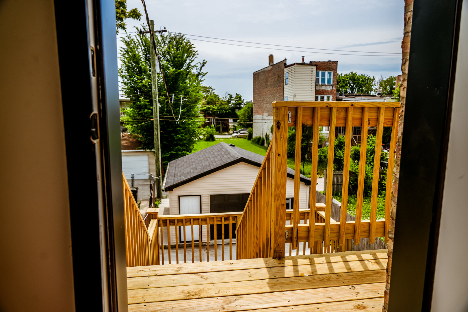 4419 W Gladys Avenue Property Photo 9