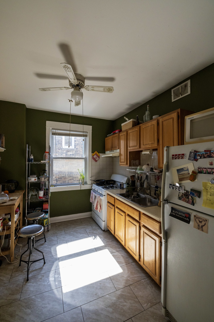 2648 N Francisco Avenue Property Photo 40
