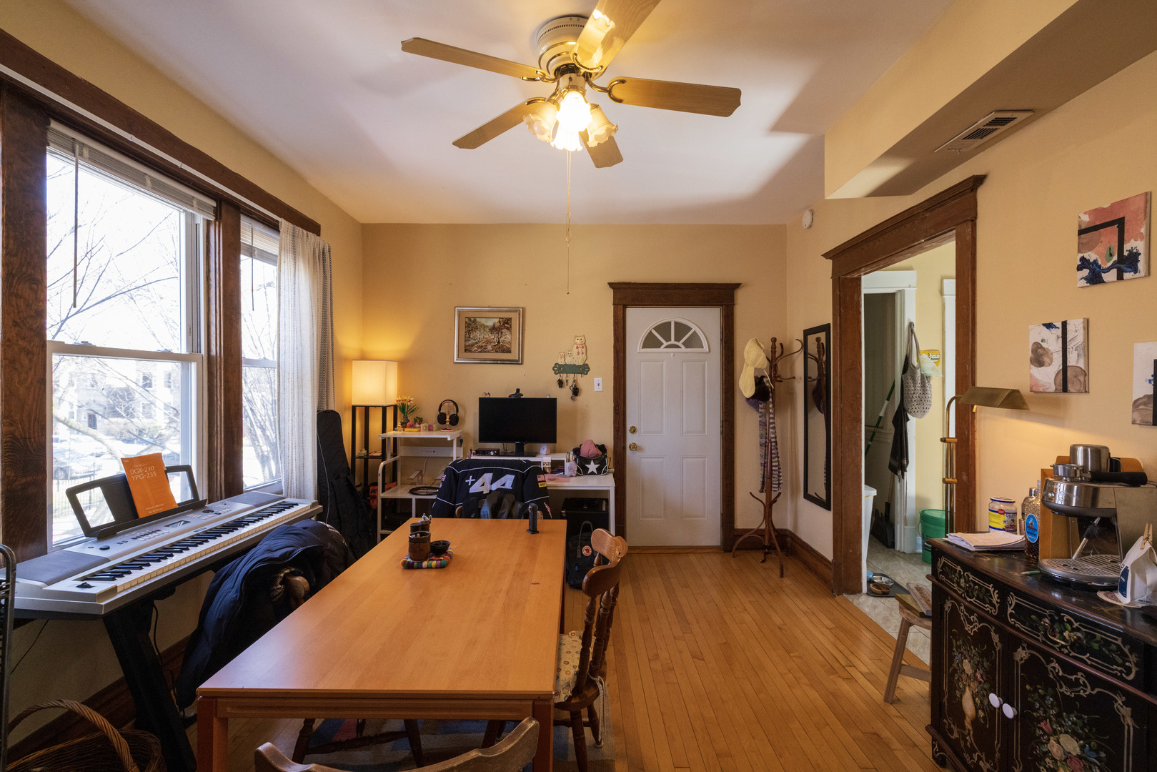 2648 N Francisco Avenue Property Photo 41