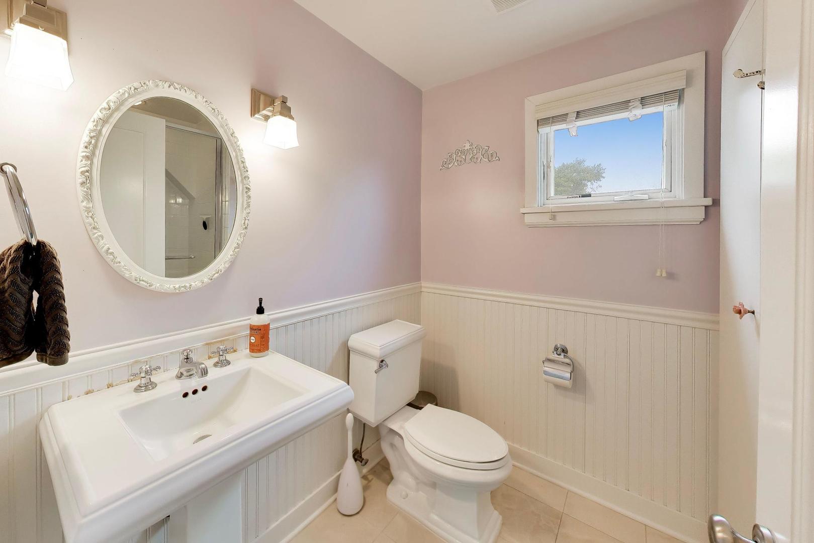 2010 W Bradley Place Property Photo 40