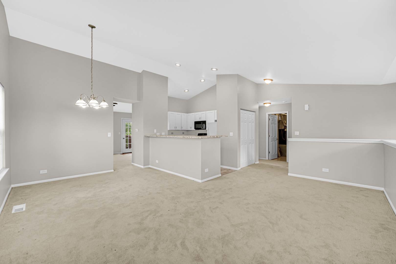 756 Genesee Drive Property Photo 7
