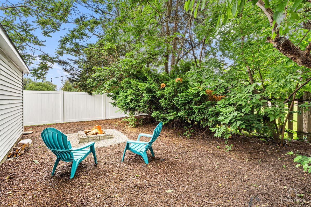 402 N Douglas Avenue 402 Property Photo 23