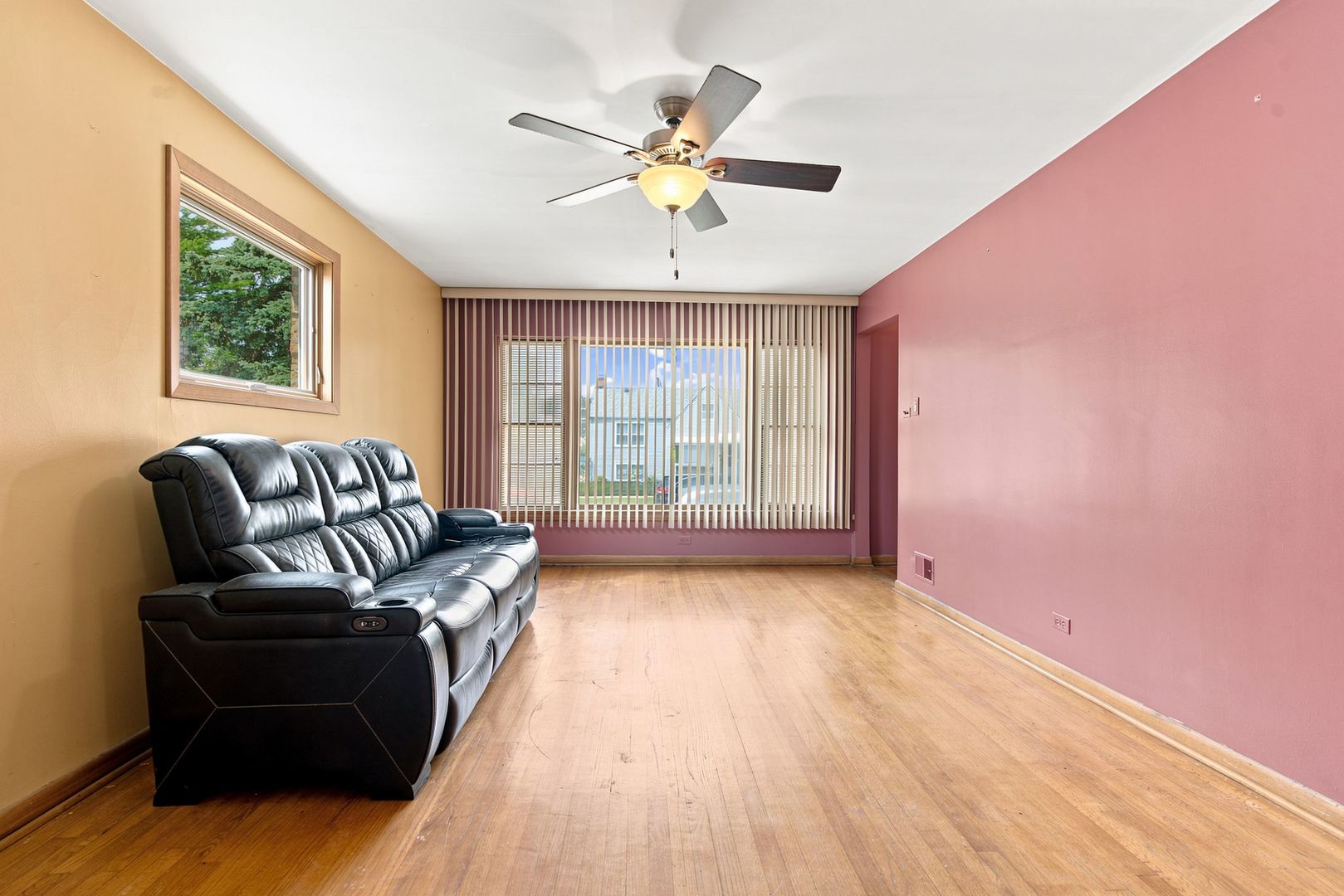 3919 Scoville Avenue Property Photo 12