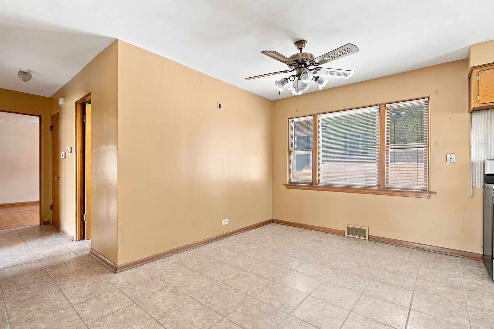 3919 Scoville Avenue Property Photo 13