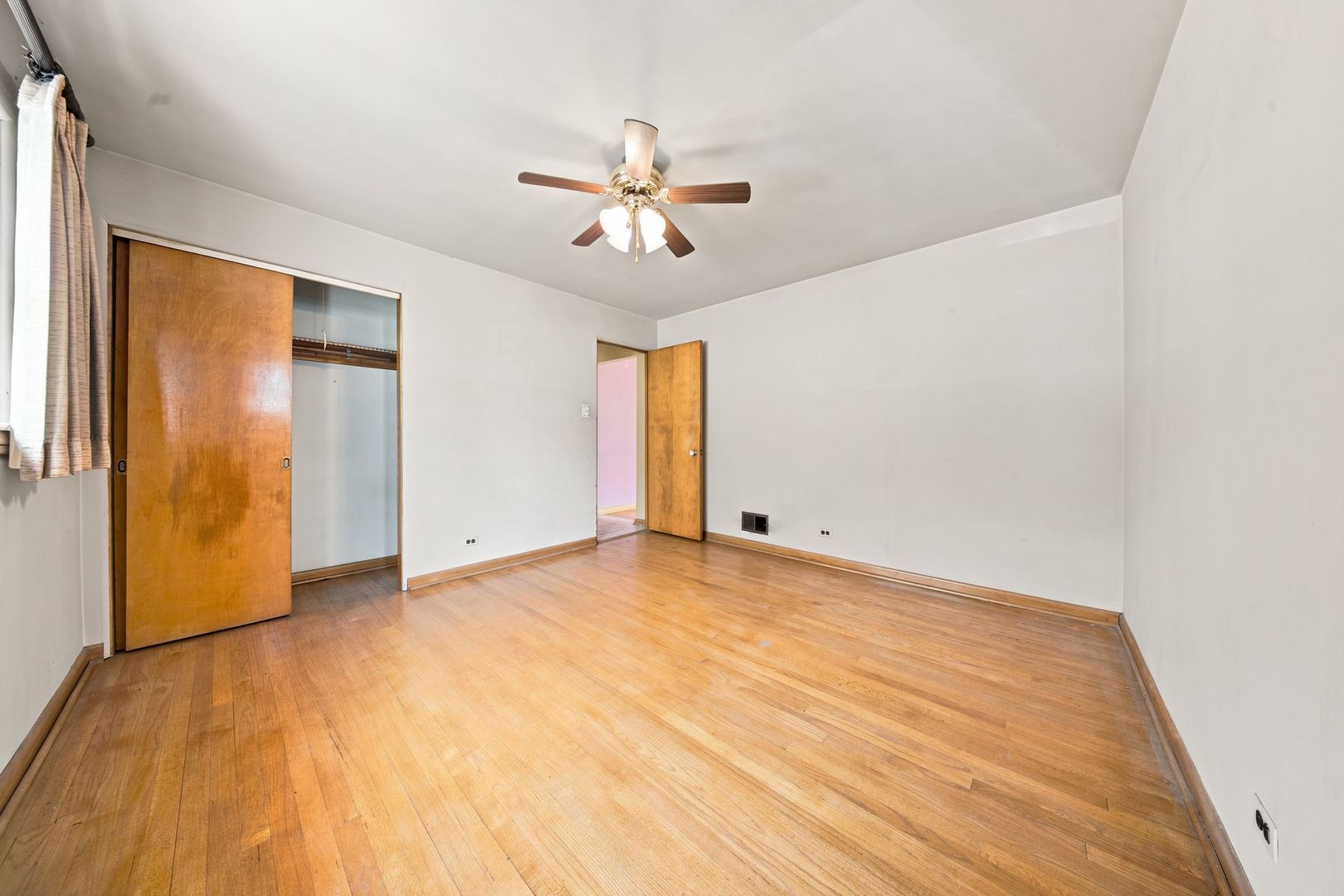 3919 Scoville Avenue Property Photo 16