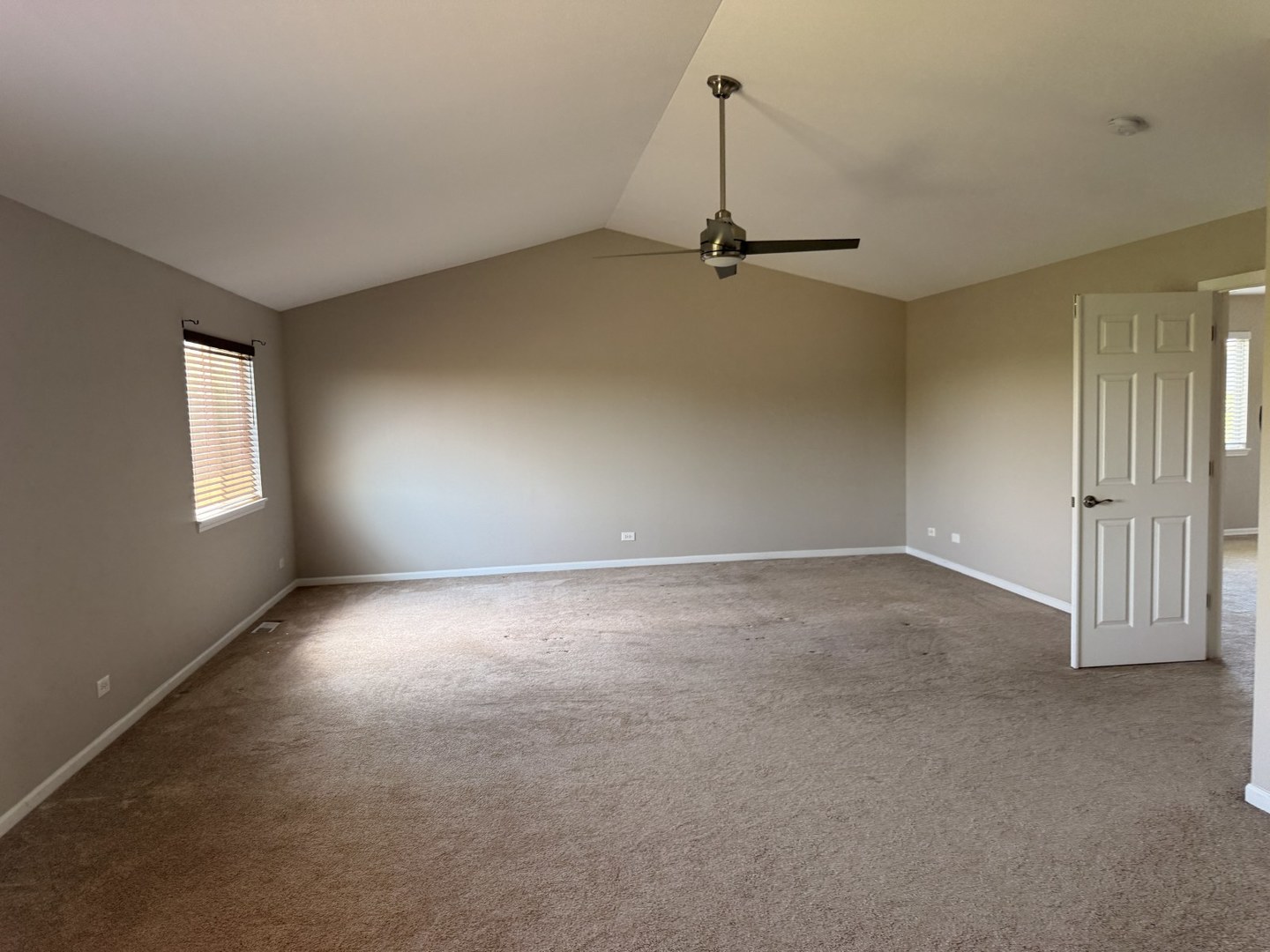 2337 Queensbridge Drive Property Photo 8