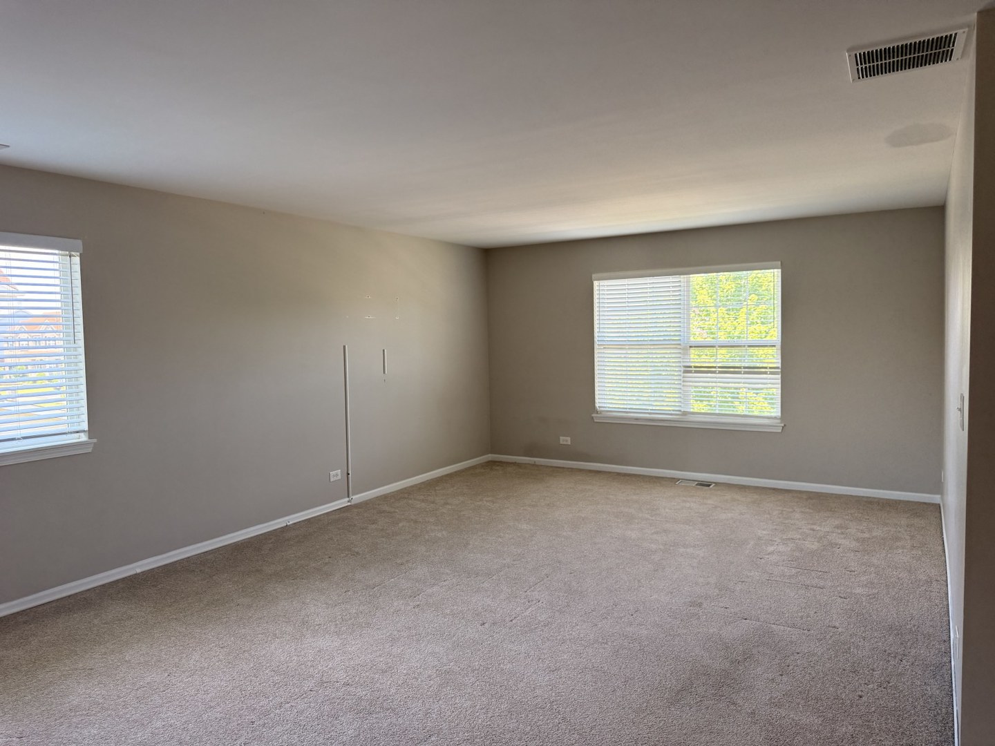 2337 Queensbridge Drive Property Photo 10