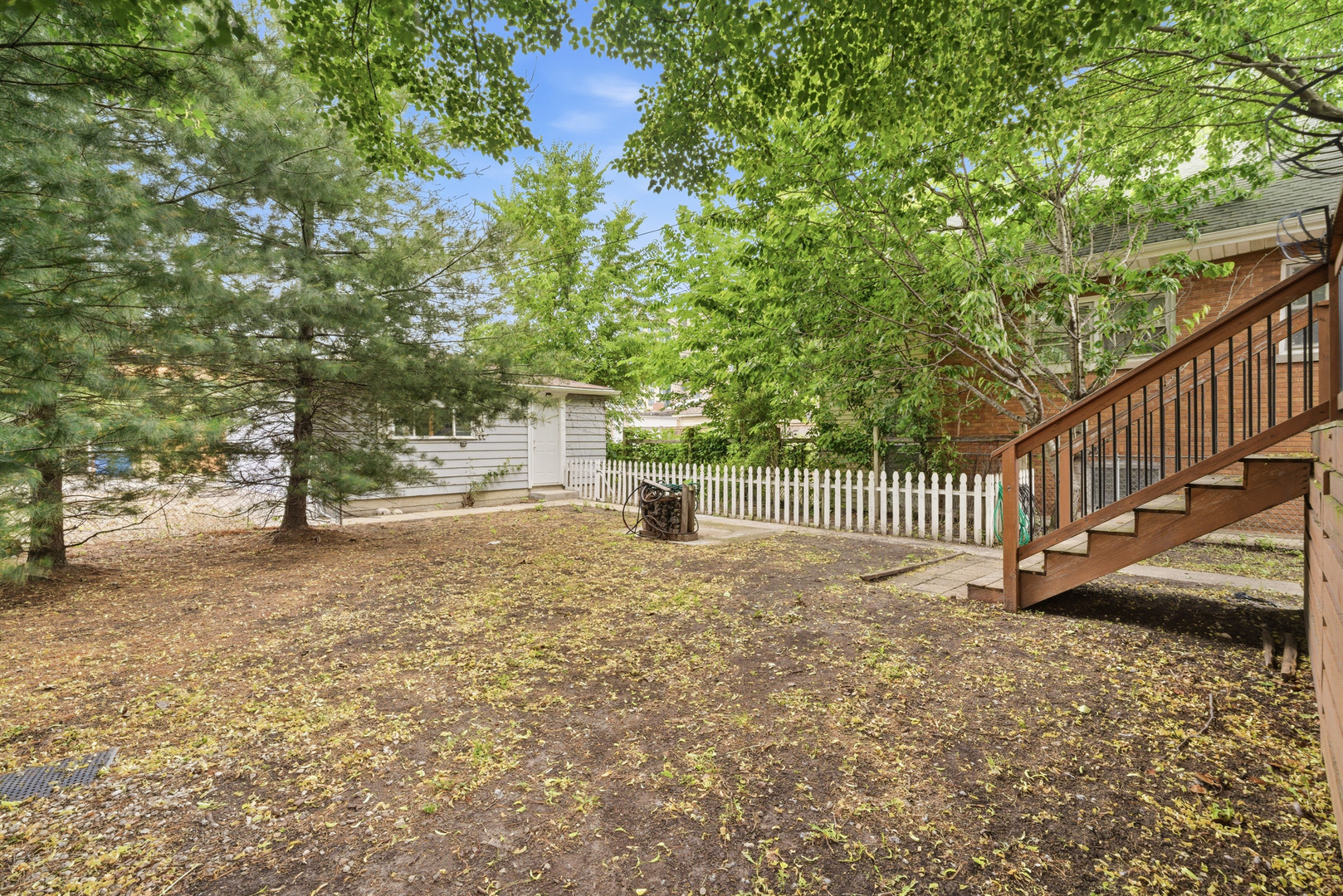 7910 Babb Avenue Property Photo 38