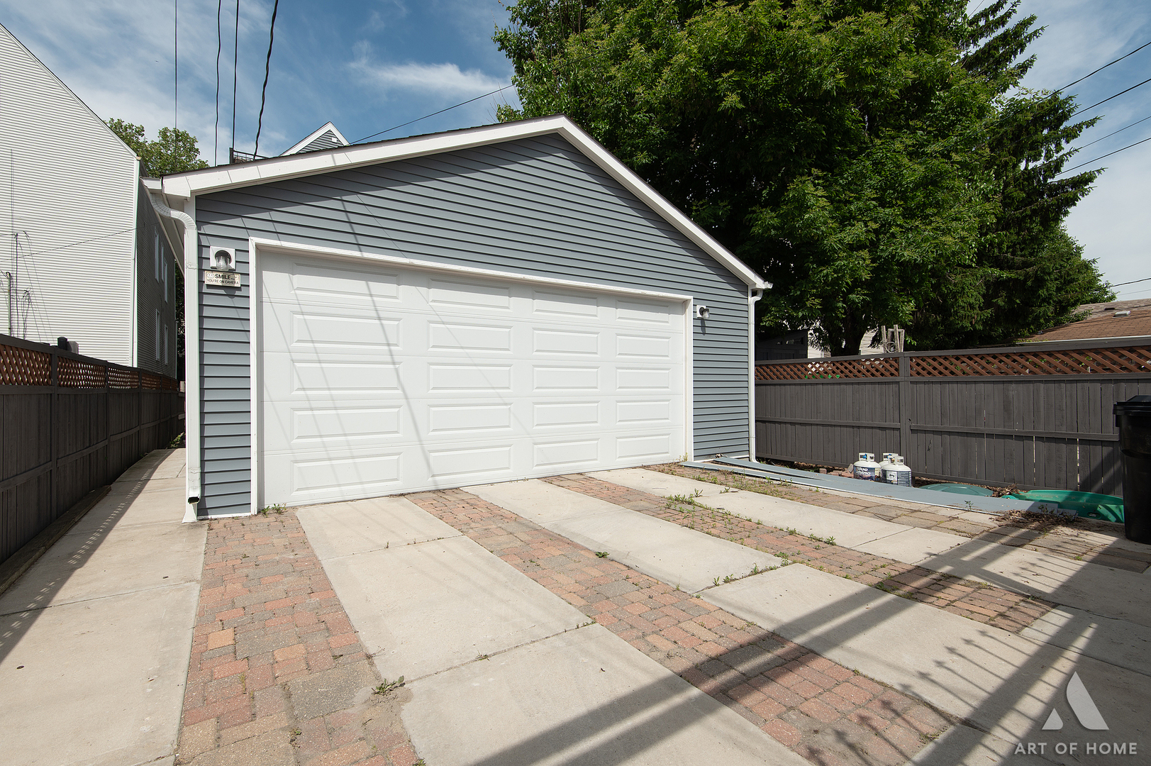 2821 N Springfield Avenue Property Photo 48