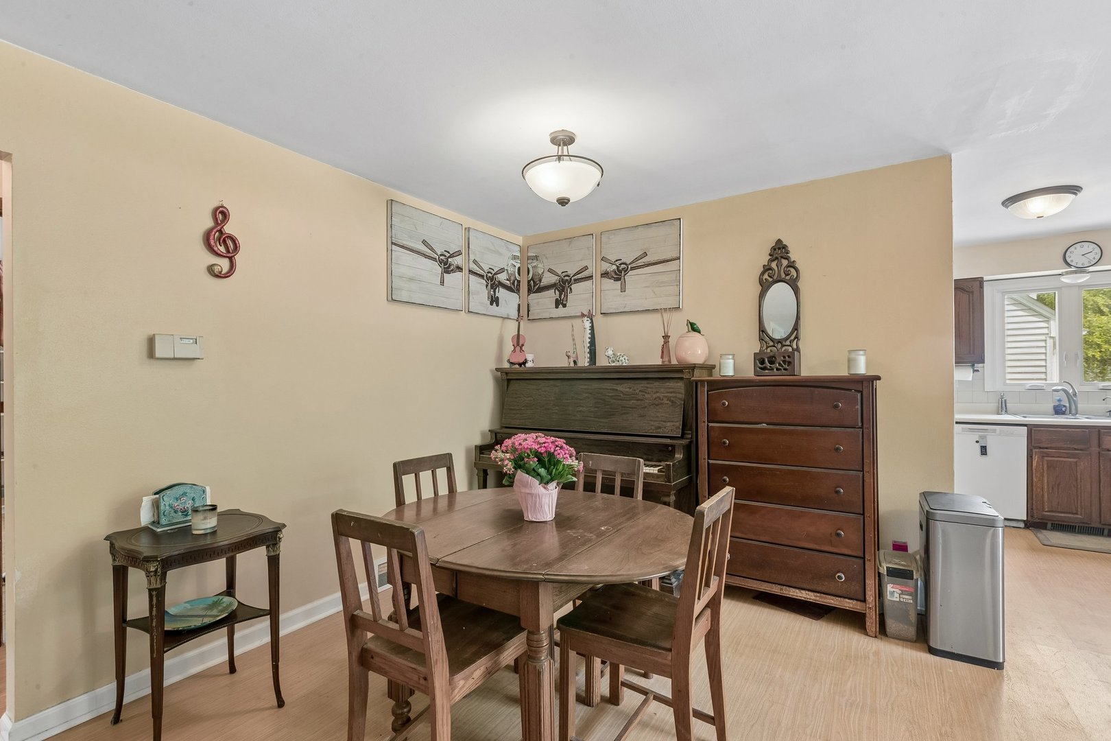 18156 W Timber Lane Property Photo 6