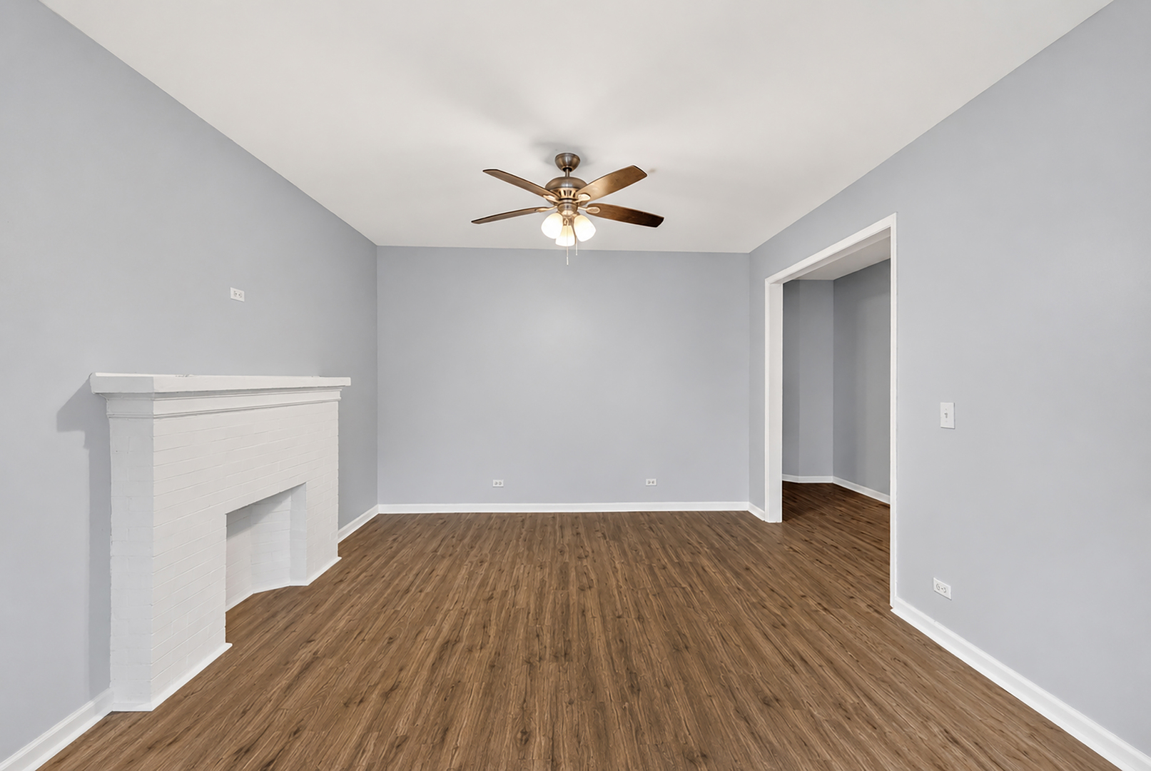 7406 S Crandon Avenue Property Photo 4
