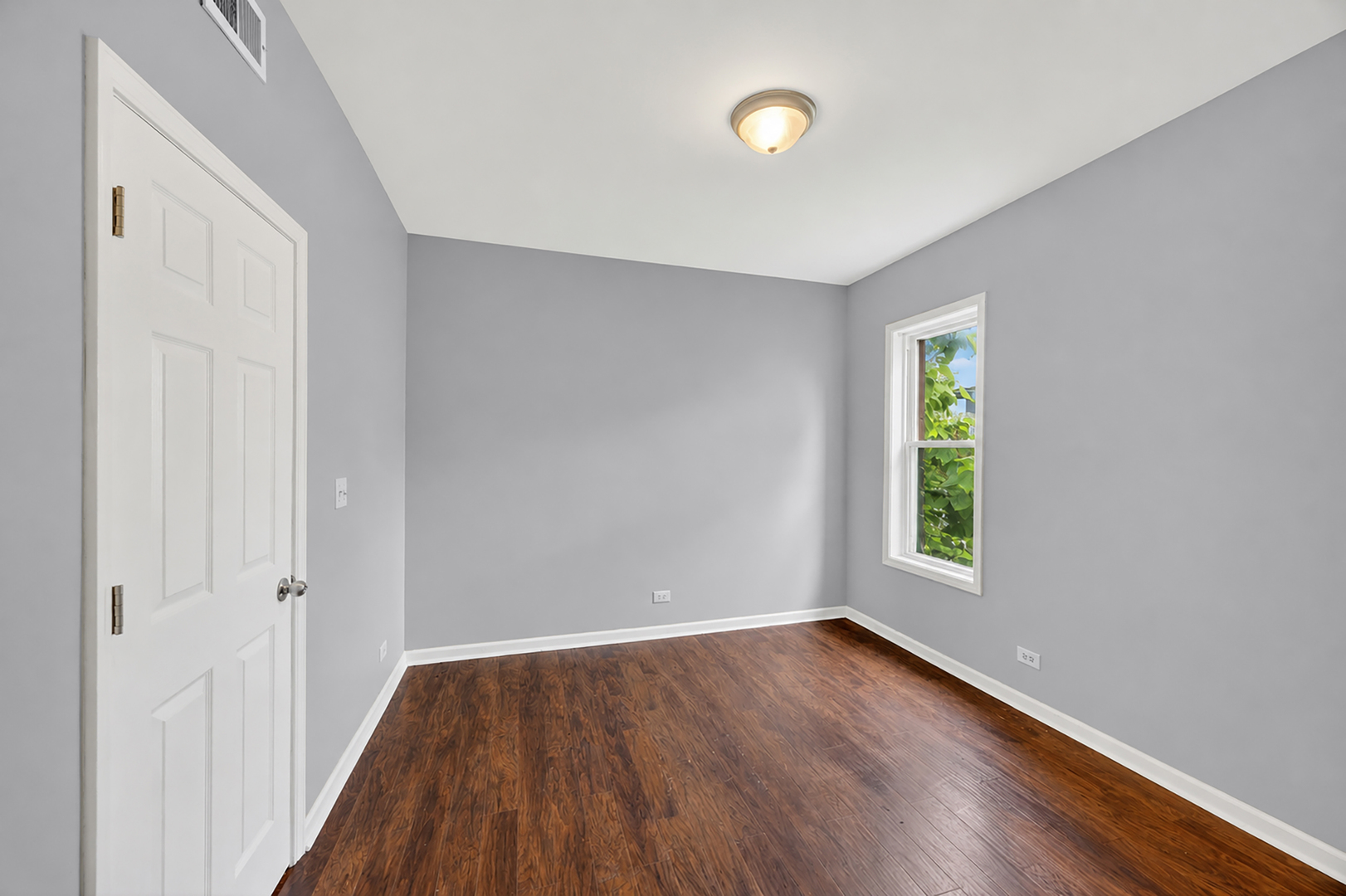 7406 S Crandon Avenue Property Photo 21