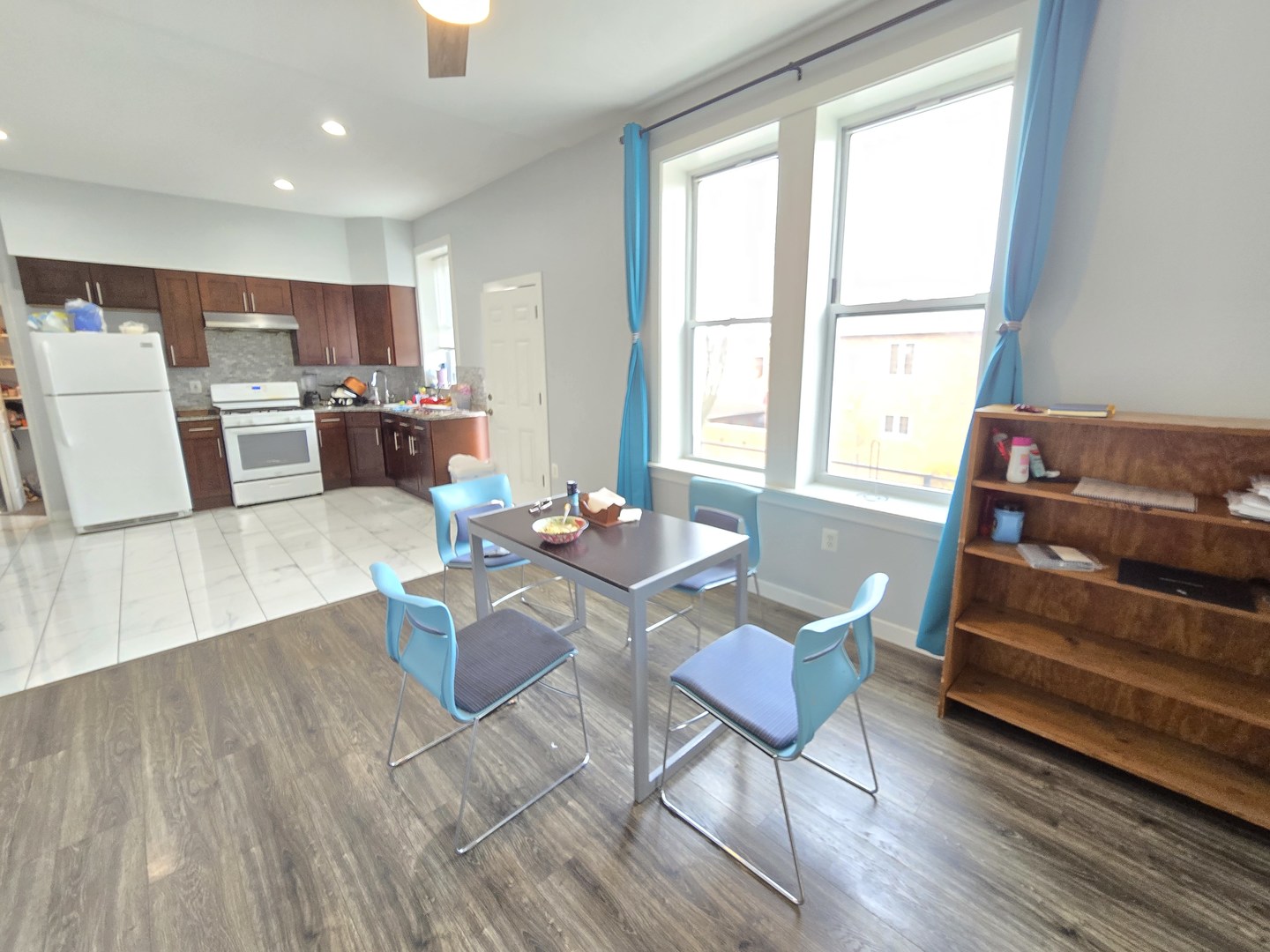 334 W 29th Street Property Photo 4