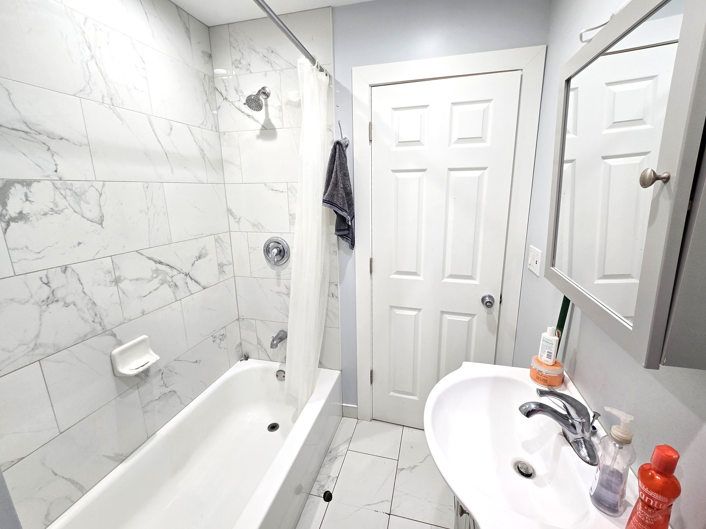 334 W 29th Street Property Photo 5