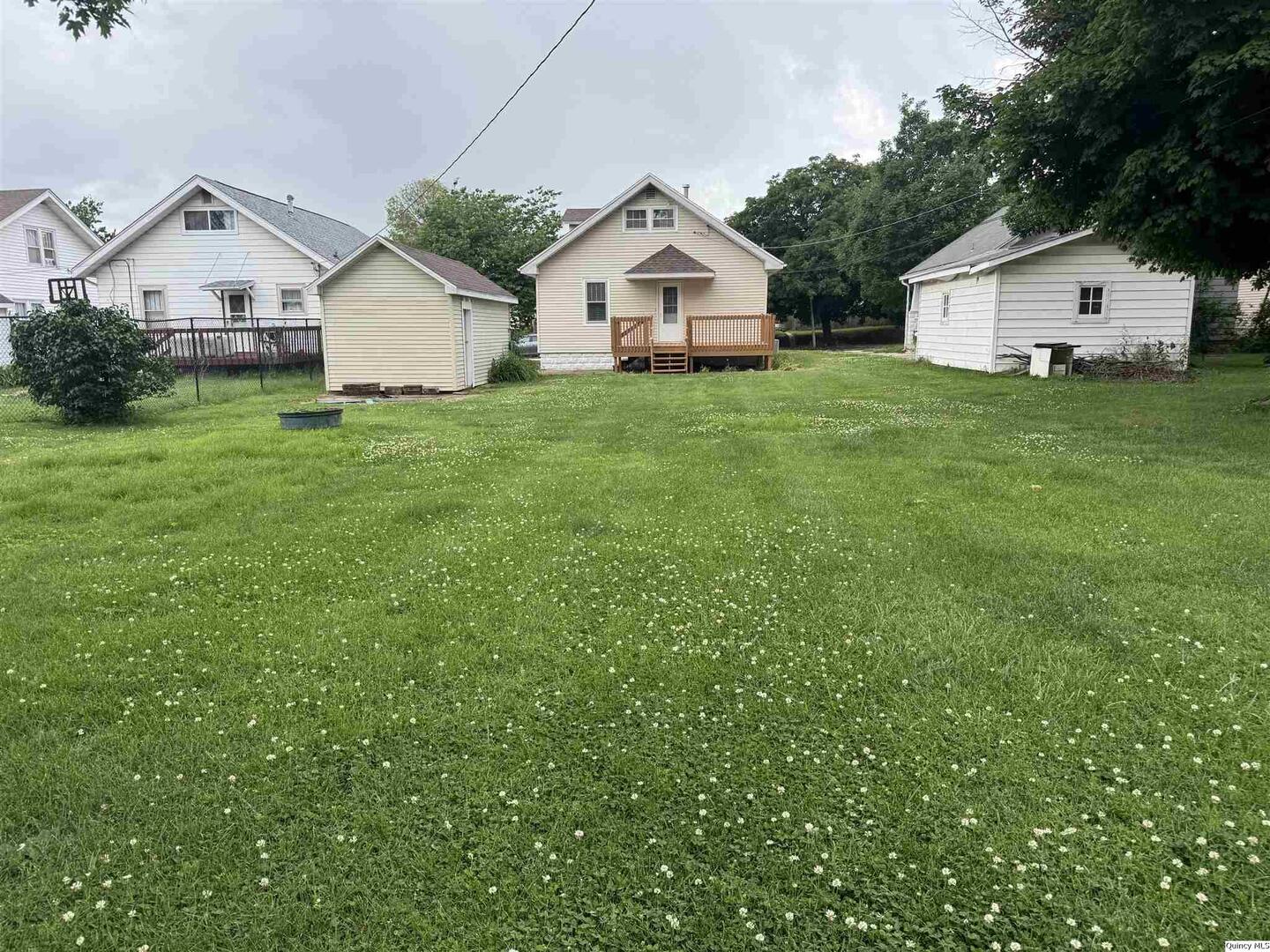 627 S 20th Property Photo 14