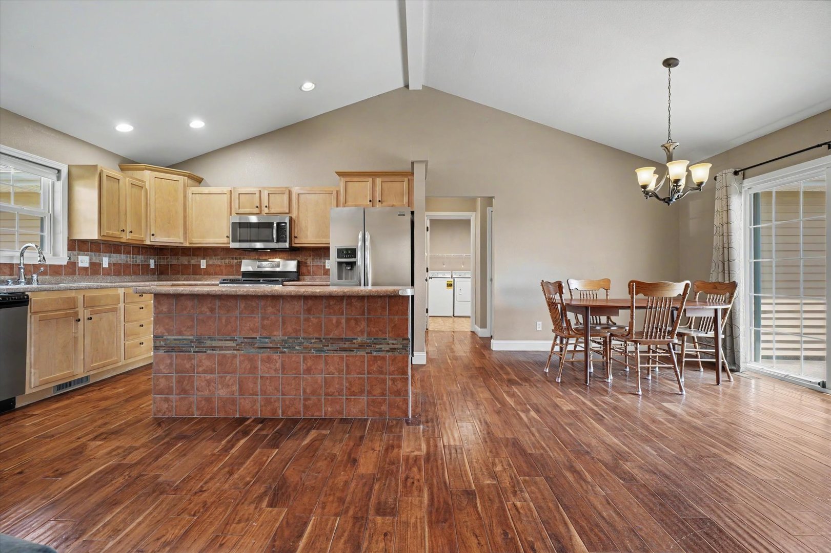 12672598 Property Photo 10