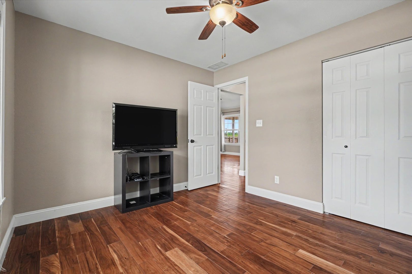 12672598 Property Photo 31