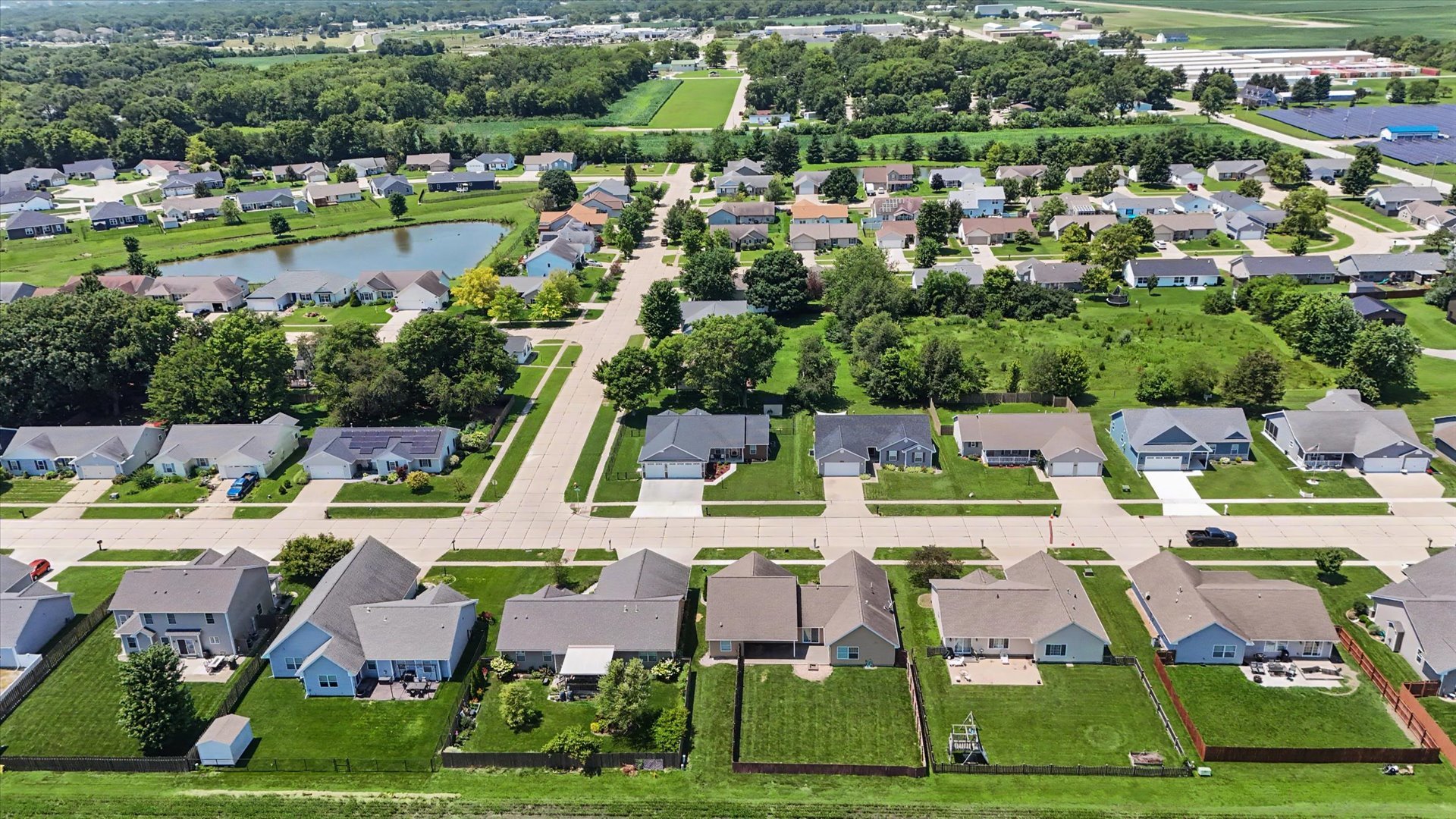 12672598 Property Photo 43