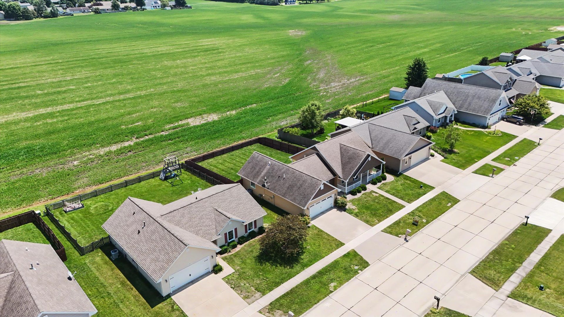 12672598 Property Photo 47