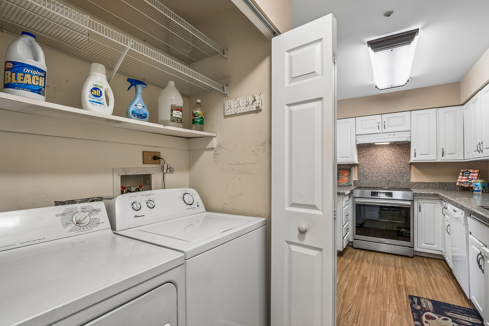 207 Rivershire Lane 207 Property Photo 11