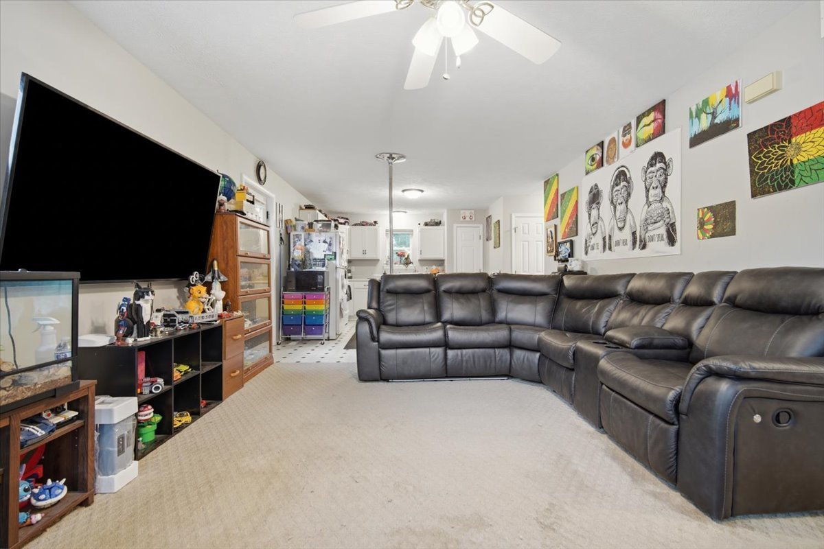 1 Humanity Lane Property Photo 4