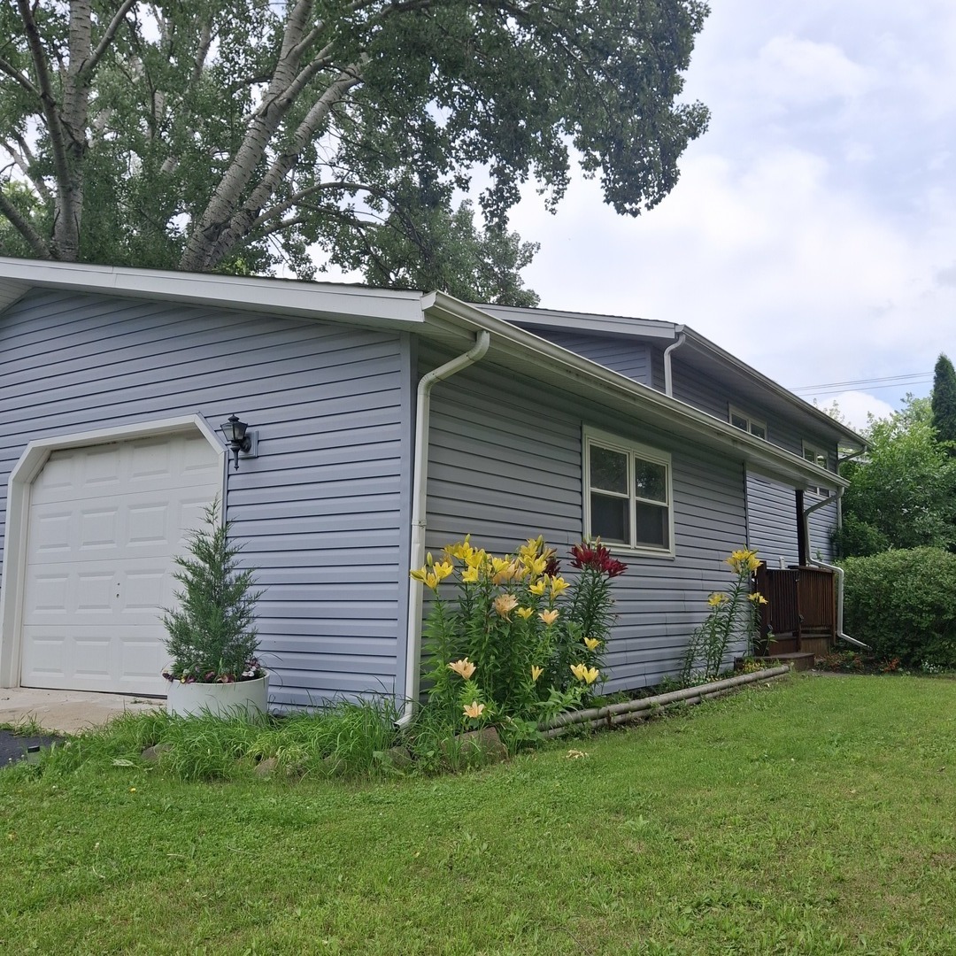 700 Larkdale Row Property Photo 1