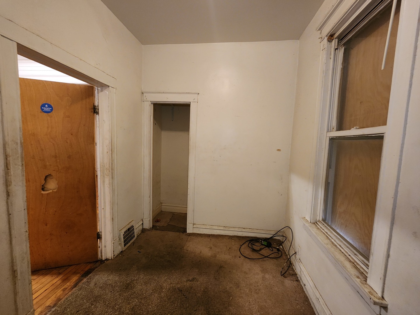 5242 S Sangamon Street Property Photo 5