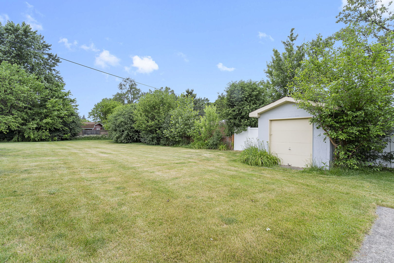 1350 63rd Place Property Photo 10