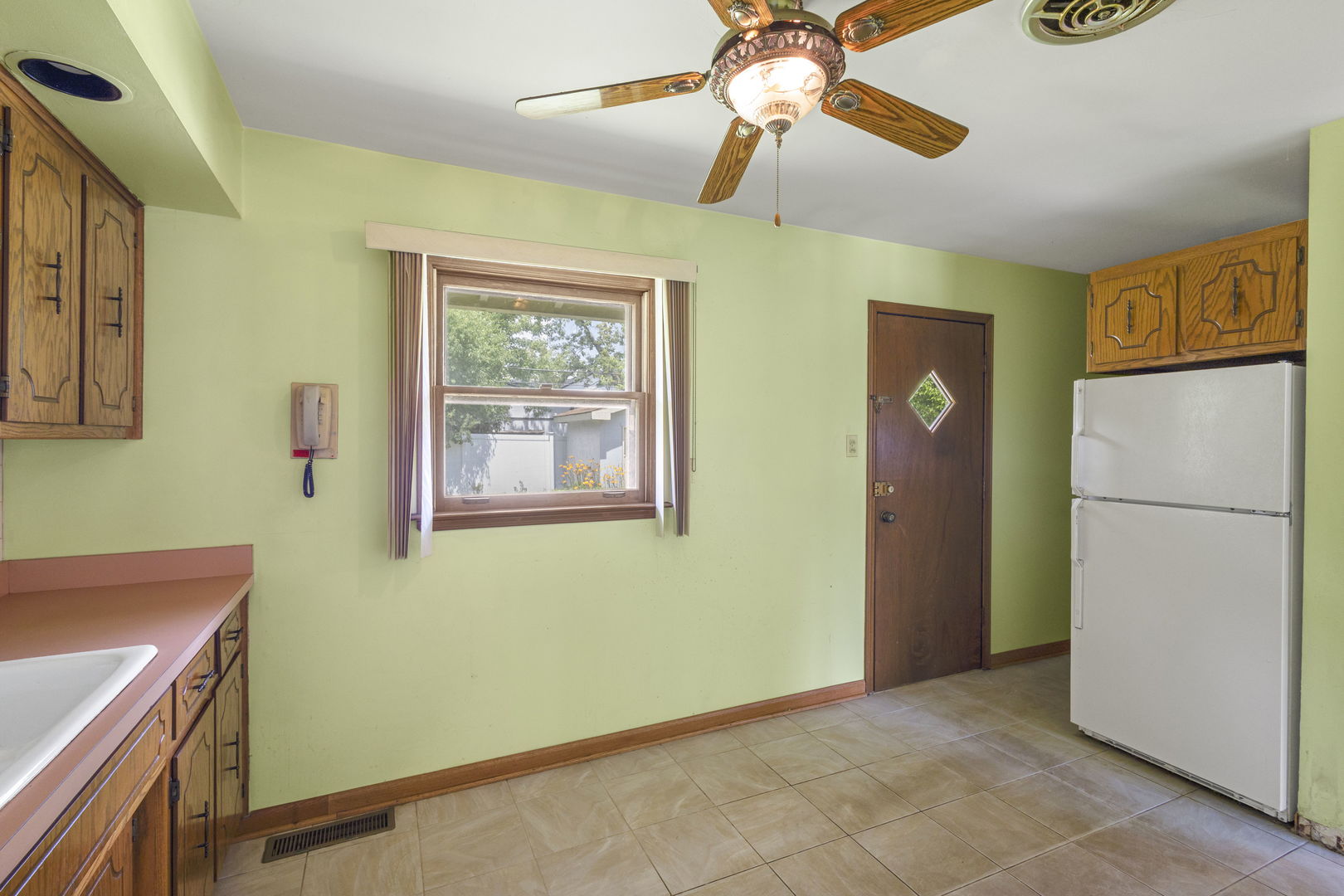 1350 63rd Place Property Photo 15