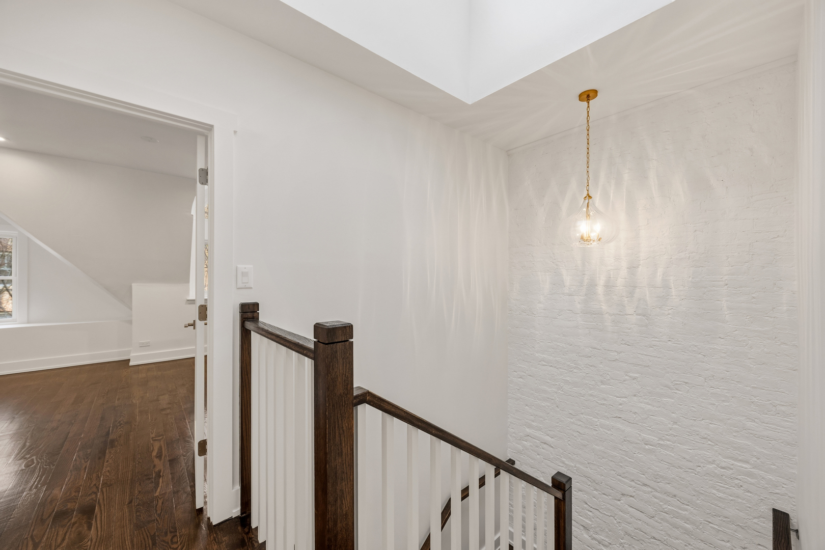 2107 N Clark Street Property Photo 26