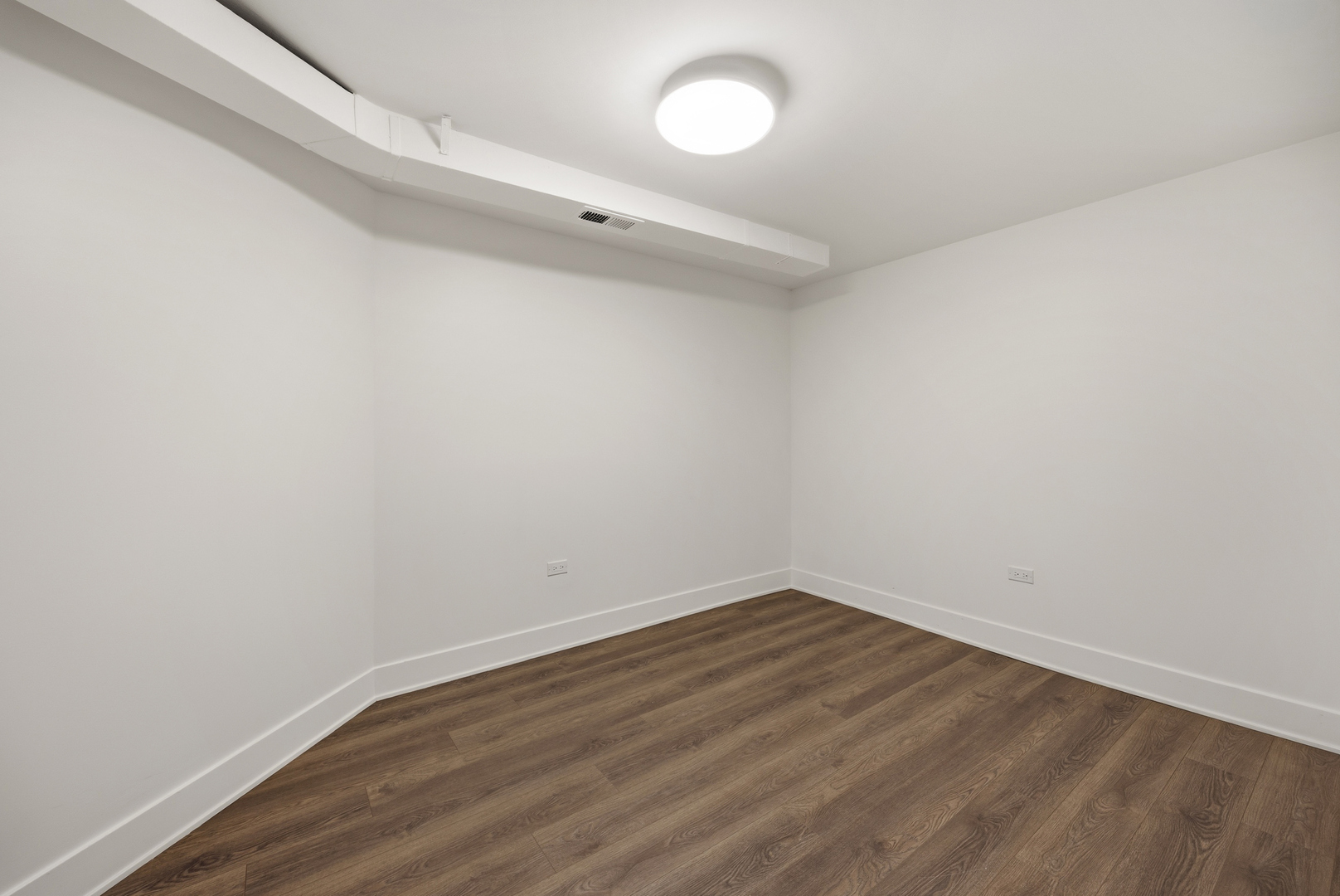 2107 N Clark Street Property Photo 35